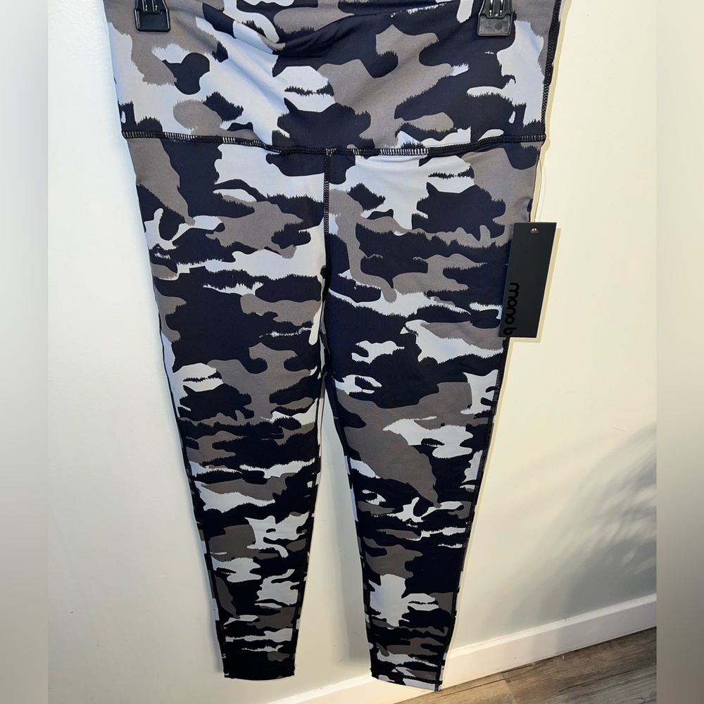 NWT, Mono B high rise leggings, size large